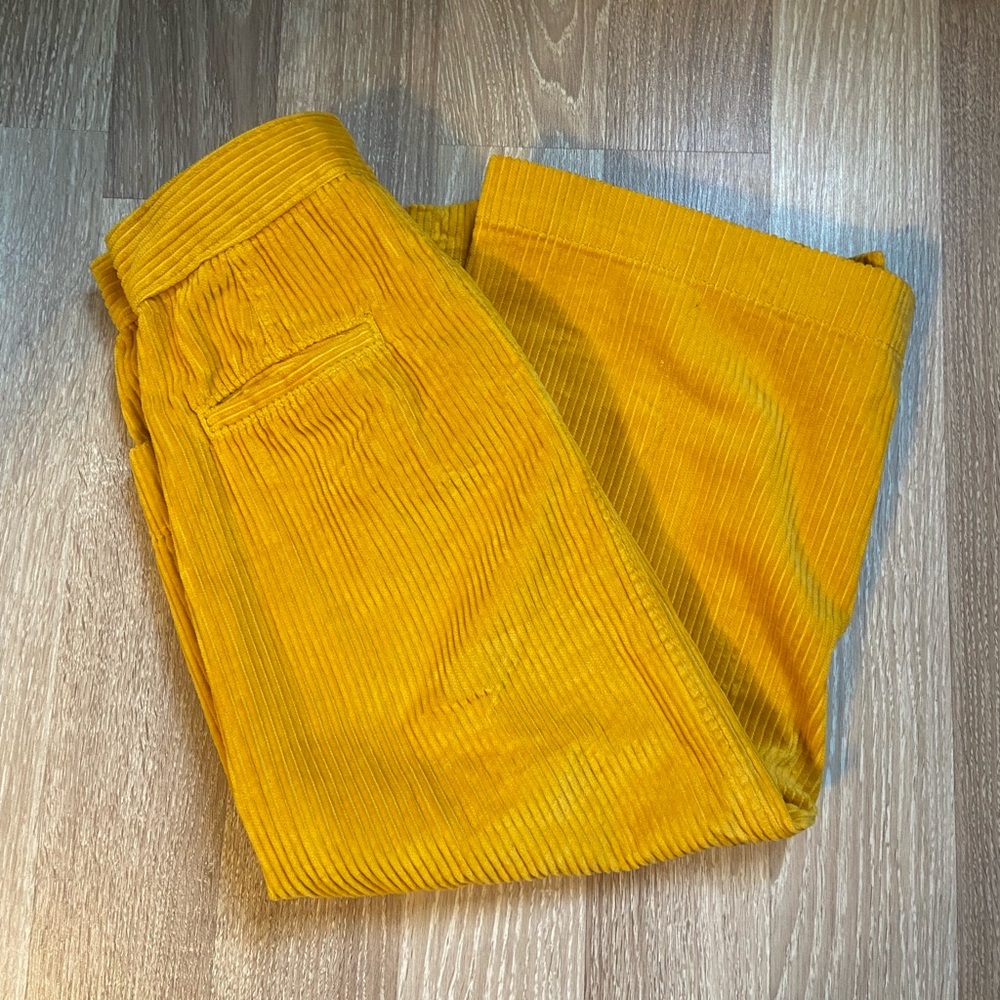 GAP knee length skirt